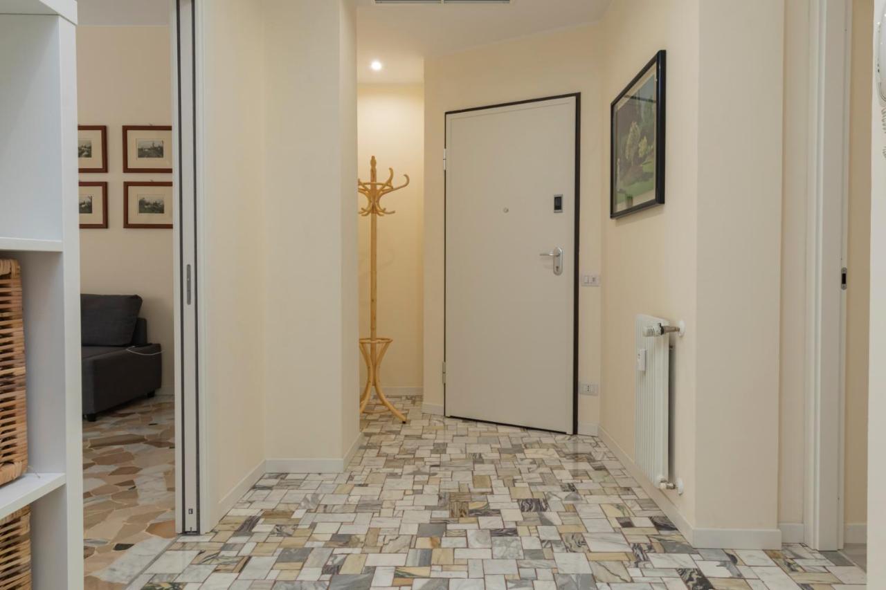Ferienwohnung Joivy Modern 2Bed Flat With Balcony, 250M From M5 Foppa And M2 Sant'Agostino Mailand Exterior foto