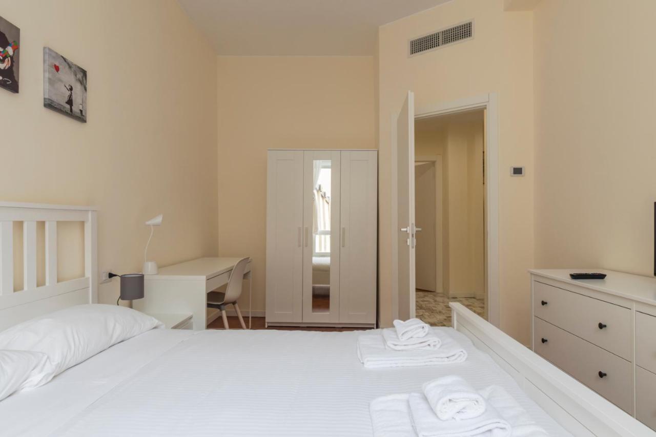 Ferienwohnung Joivy Modern 2Bed Flat With Balcony, 250M From M5 Foppa And M2 Sant'Agostino Mailand Exterior foto
